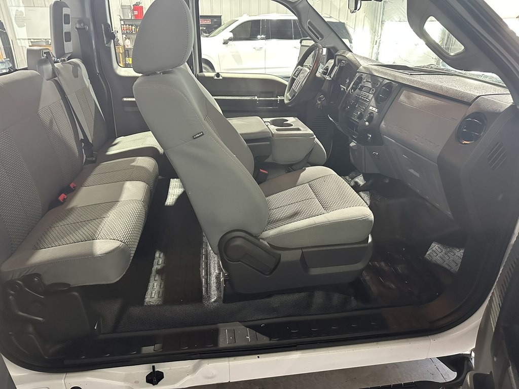 2015 Ford F-250 Image 10
