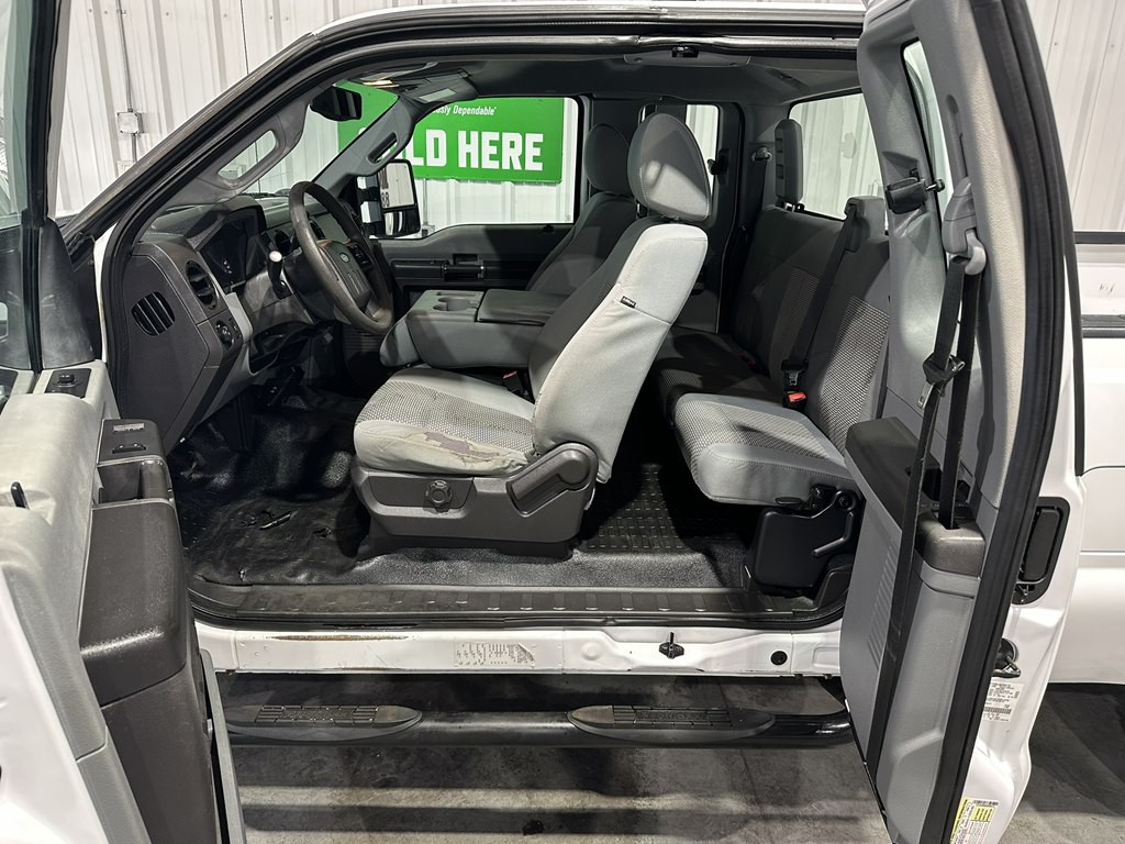 2015 Ford F-250 Image 12