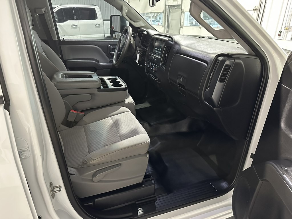 2018 Chevrolet Silverado 1500 Image 9
