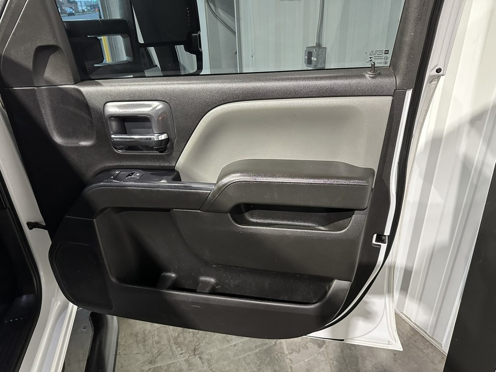 2018 Chevrolet Silverado 1500 Image 10