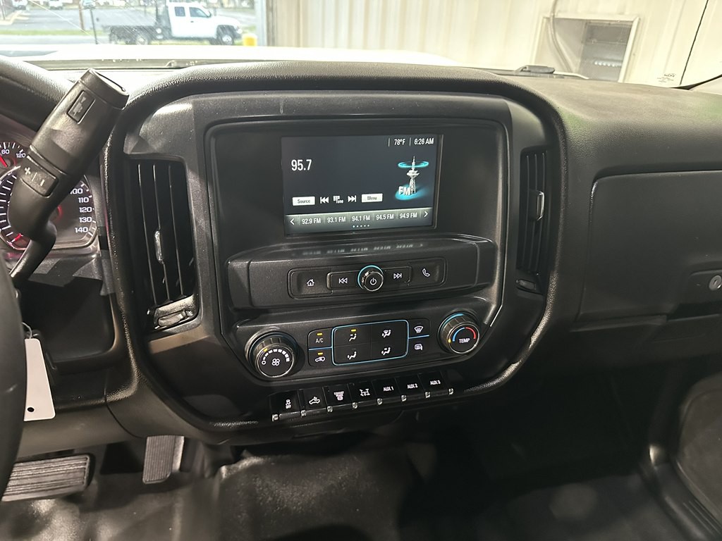 2018 Chevrolet Silverado 1500 Image 16