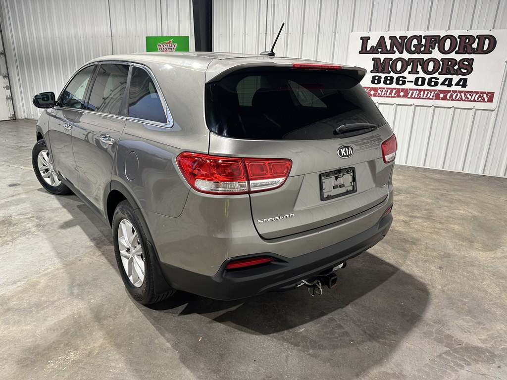 2016 Kia Sorento Image 5