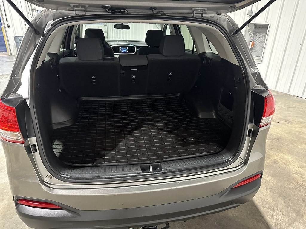 2016 Kia Sorento Image 11