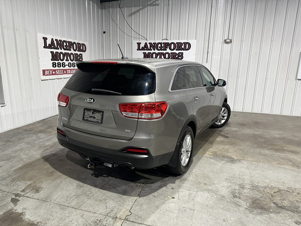 2016 Kia Sorento Image 19