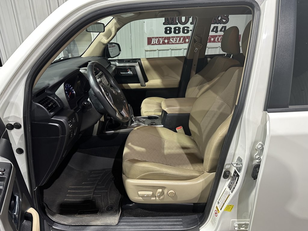 2017 Toyota 4Runner Image 13
