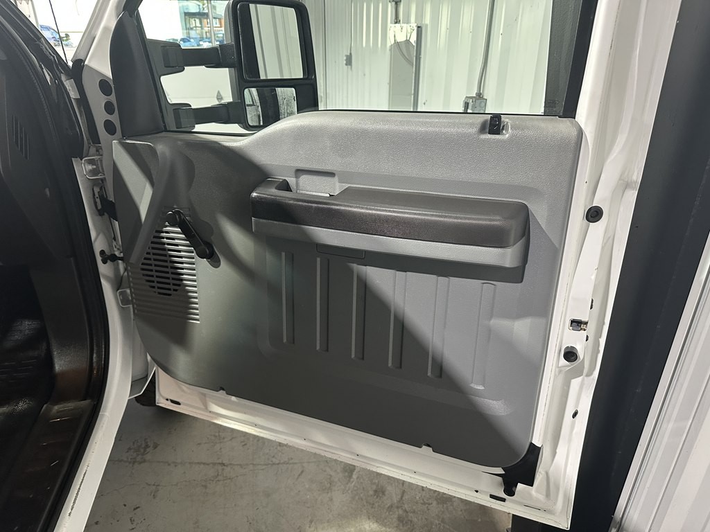 2014 Ford F-250 Image 9