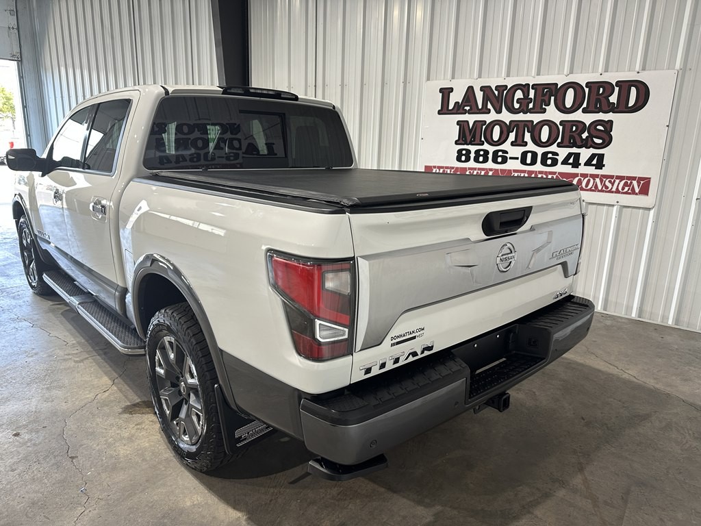 2021 Nissan Titan Image 5