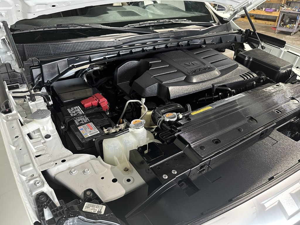 2021 Nissan Titan Image 16