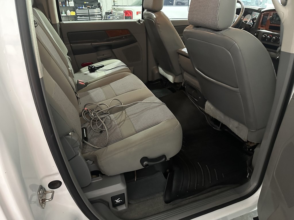2006 Dodge Ram 3500 Image 8