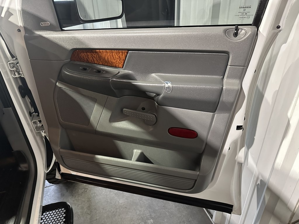 2006 Dodge Ram 3500 Image 10