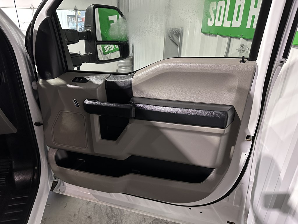 2017 Ford F-250 Image 10
