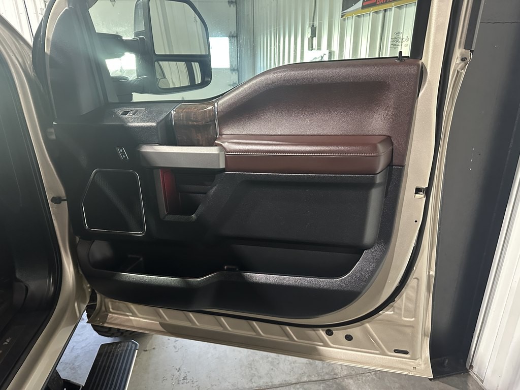 2017 Ford F-250 Image 10