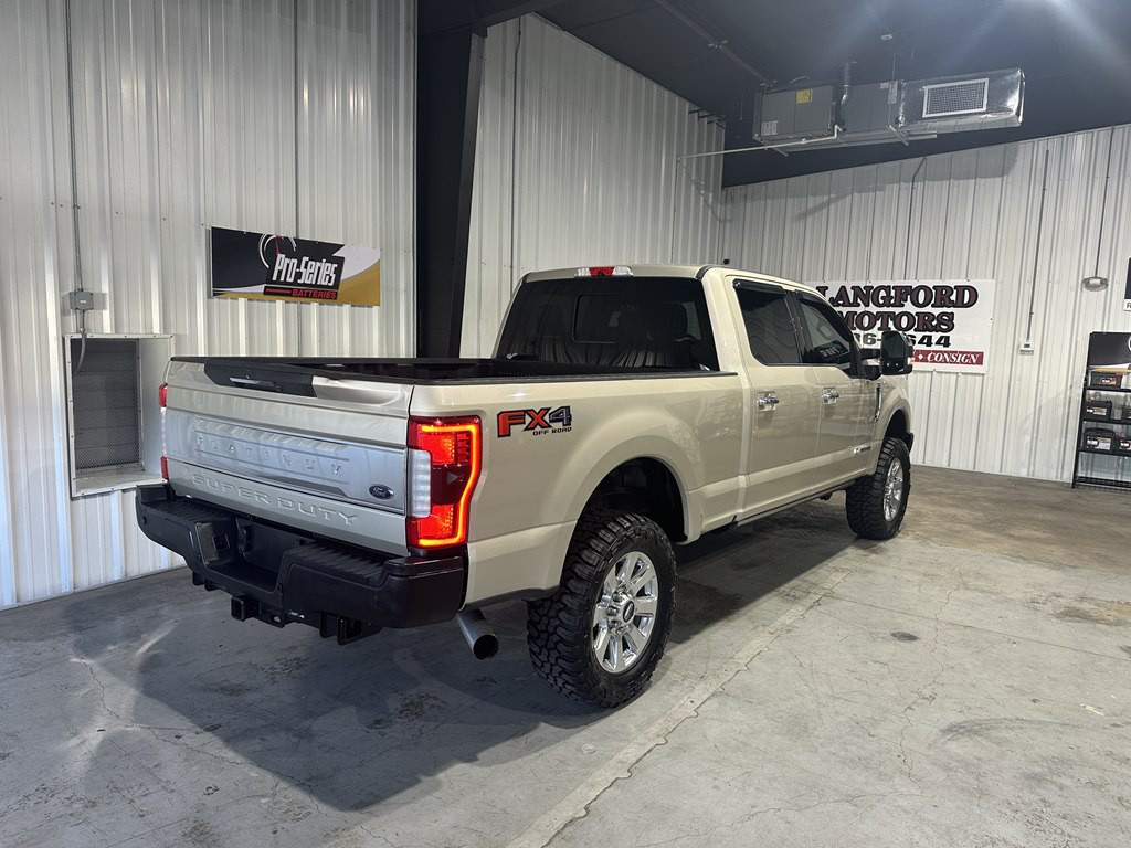 2017 Ford F-250 Image 19