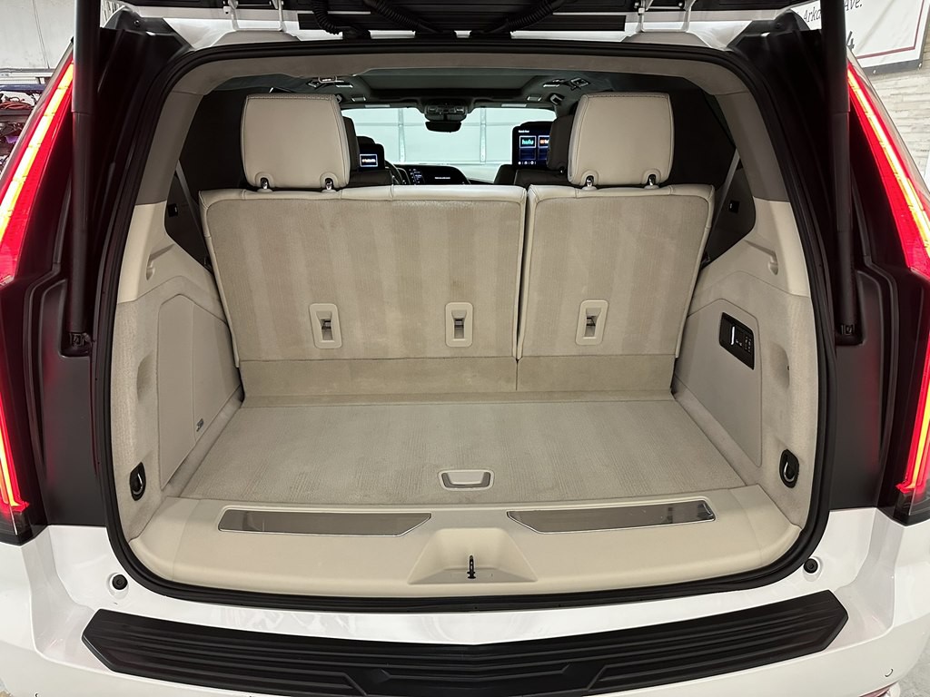2023 Cadillac Escalade Image 12