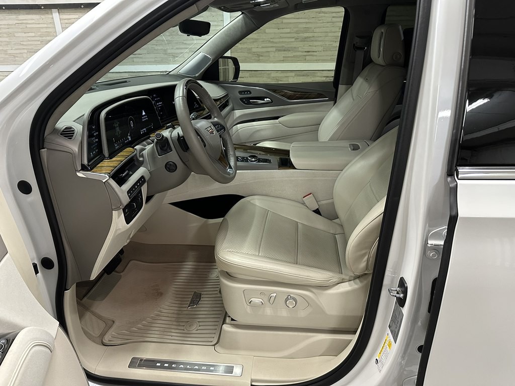 2023 Cadillac Escalade Image 14