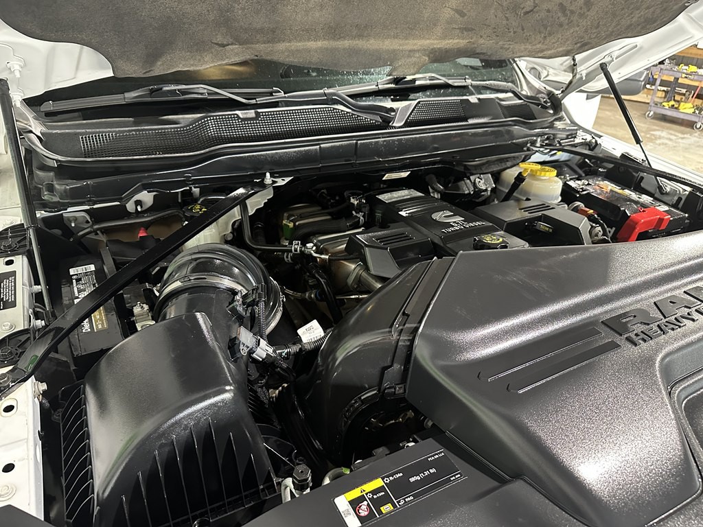 2022 RAM 3500 Image 15