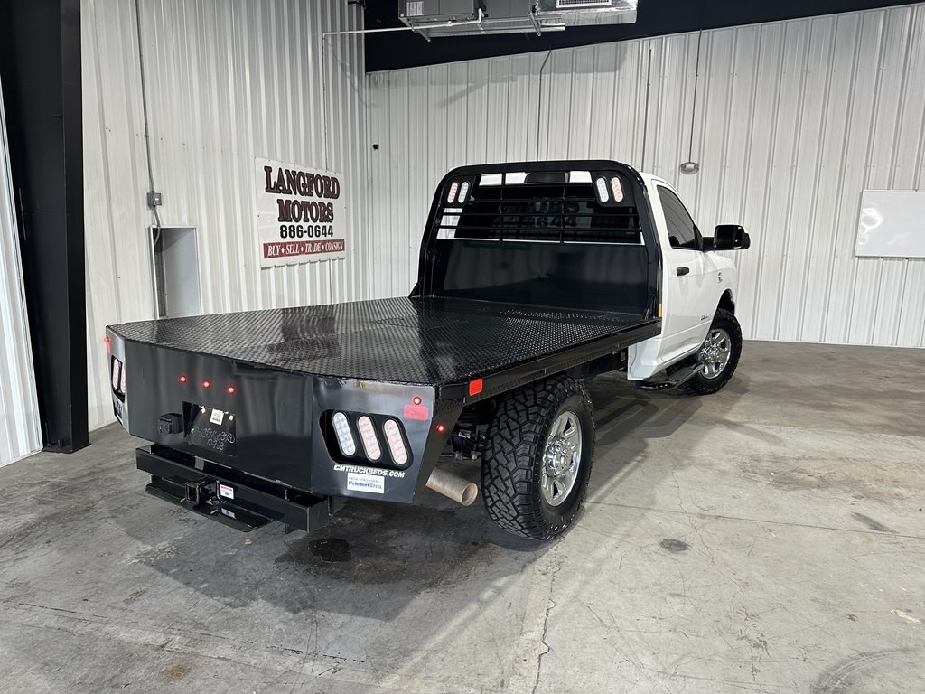 2022 RAM 3500 Image 17