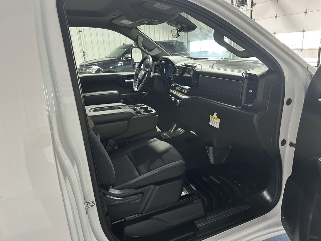 2024 GMC 2500 Image 9