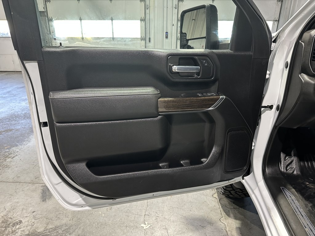 2024 GMC 2500 Image 12
