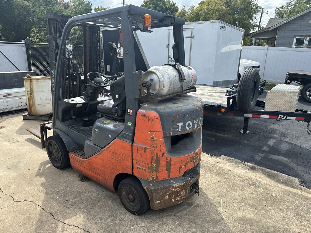 2000 Toyota 8fgcu25 Image 2