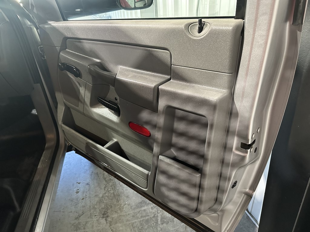 2008 Dodge Ram Image 9