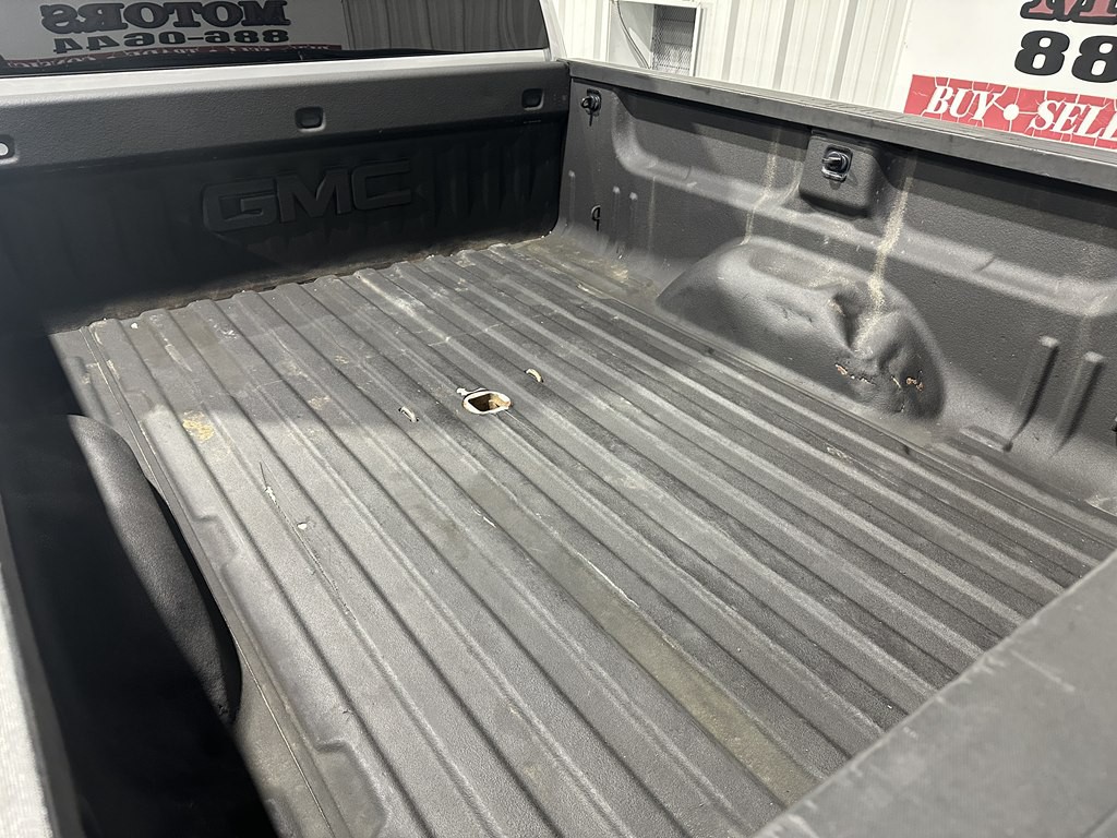 2017 GMC Sierra 2500 Image 6