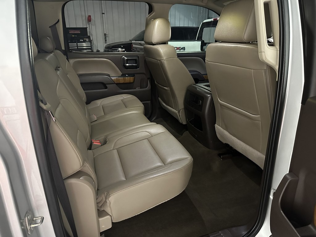 2017 GMC Sierra 2500 Image 9