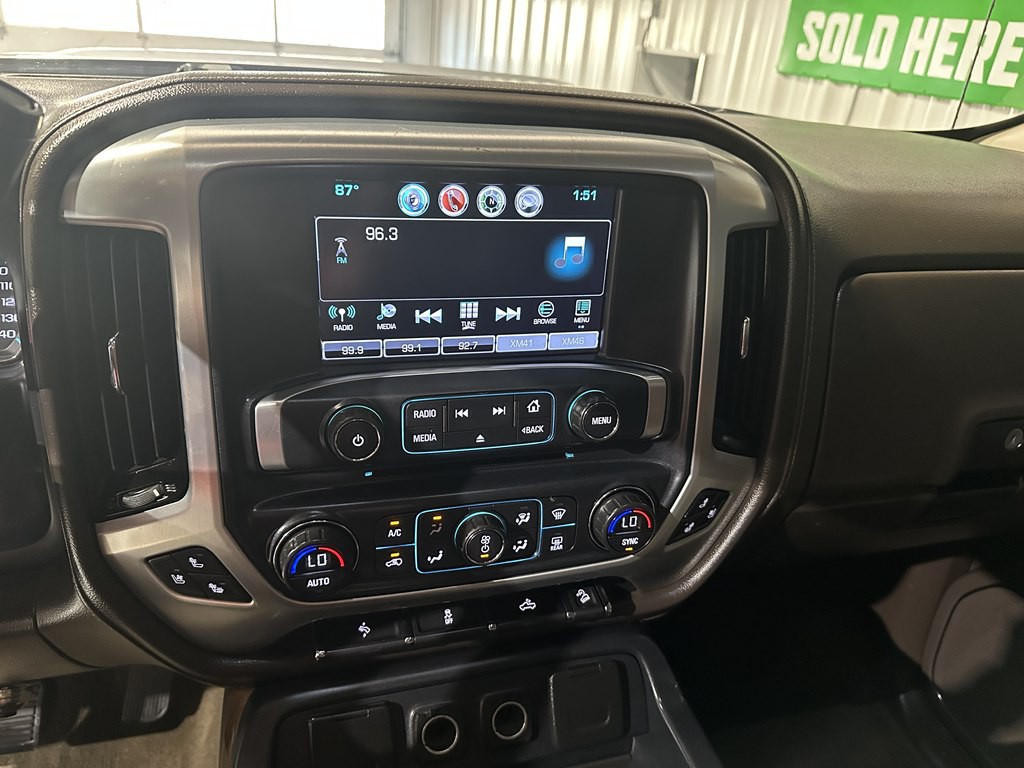 2017 GMC Sierra 2500 Image 17