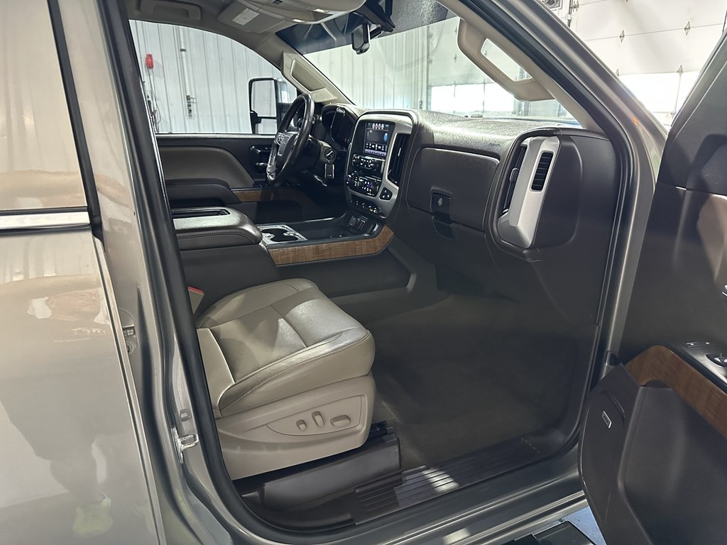 2017 GMC Sierra 2500 Image 10