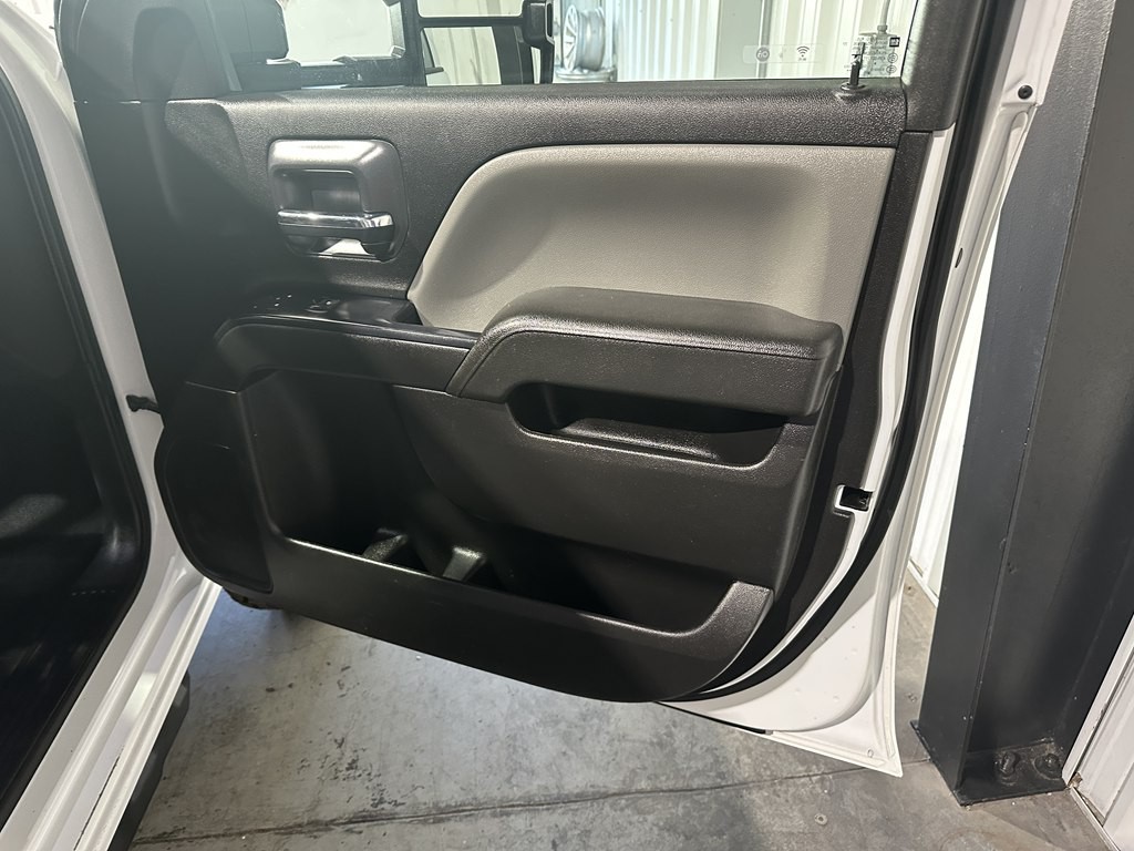 2019 Chevrolet Silverado 1500 Image 12