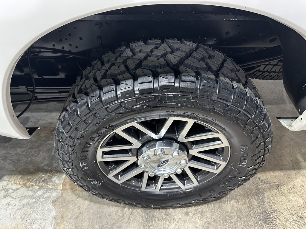 2015 Ford F-250 Image 4