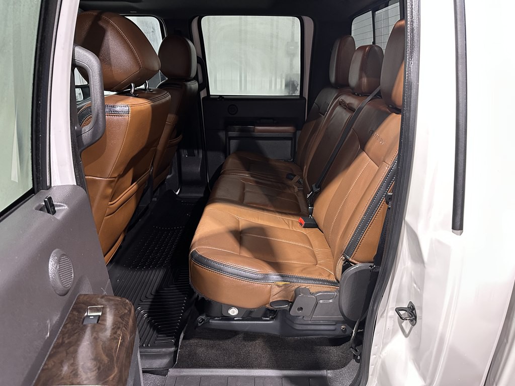 2015 Ford F-250 Image 12