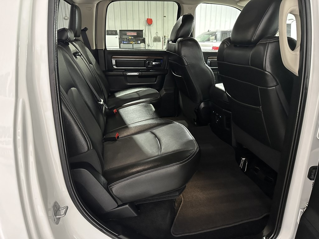 2015 RAM 3500 Image 9