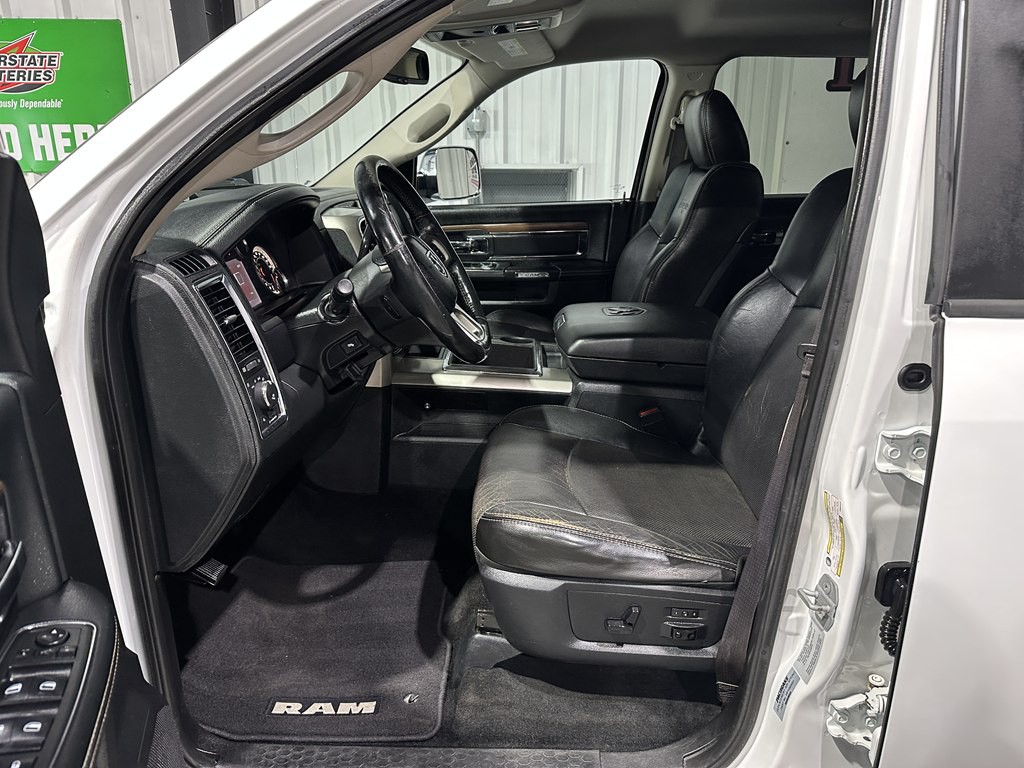 2015 RAM 3500 Image 13