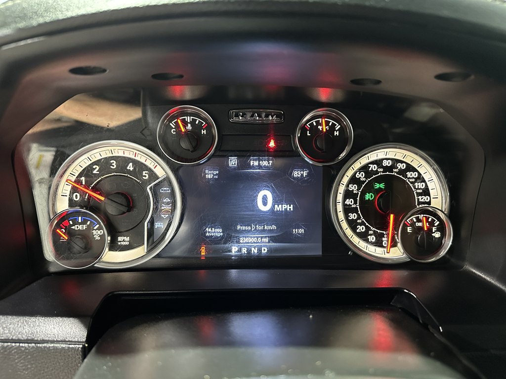 2015 RAM 3500 Image 16