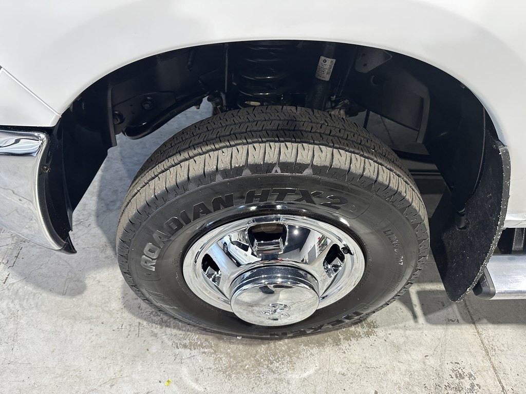 2014 RAM 3500 Image 3