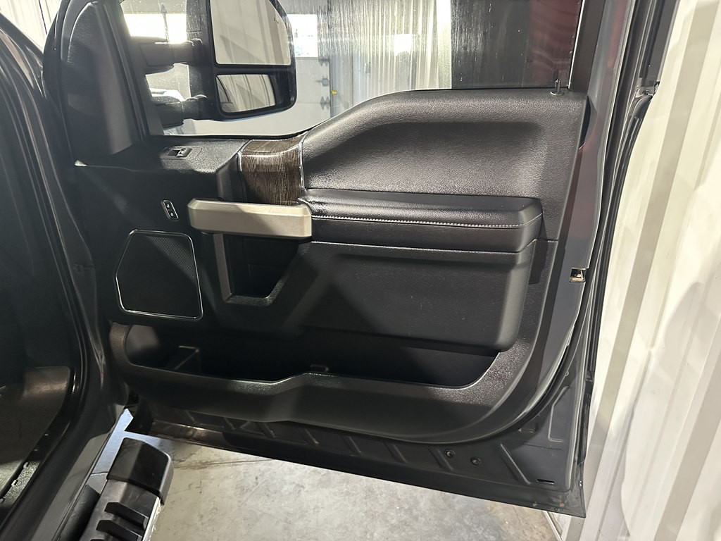 2021 Ford F-250 Image 11