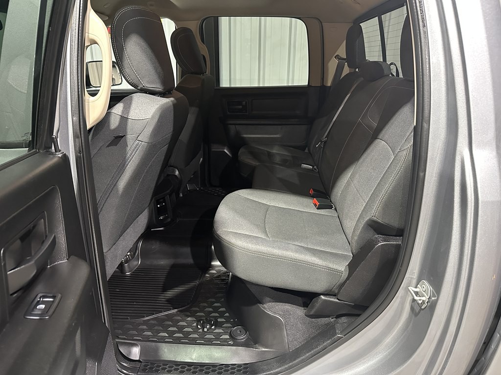 2020 RAM 3500 Image 12