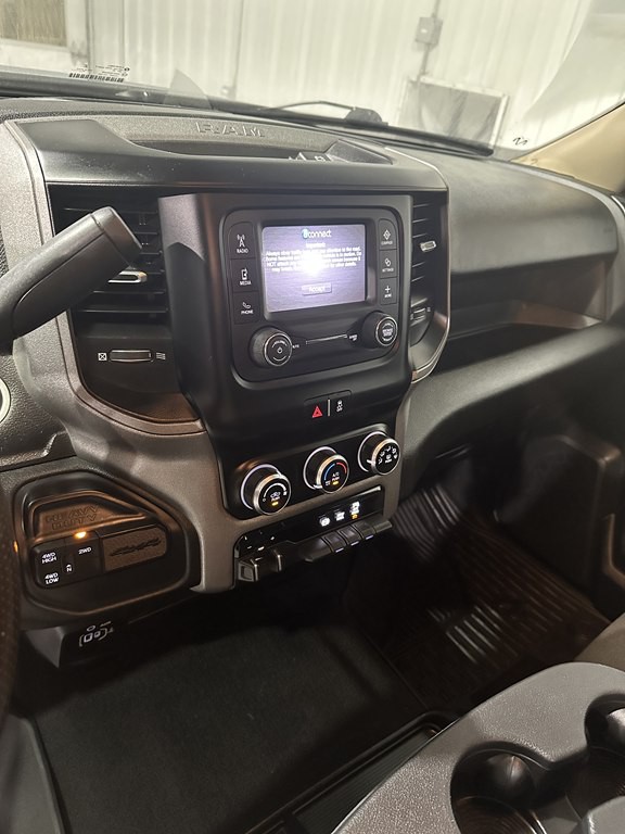 2020 RAM 3500 Image 17