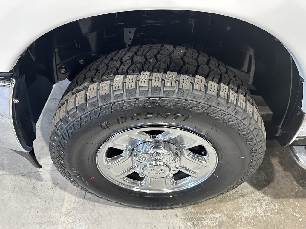 2022 RAM 2500 Image 3