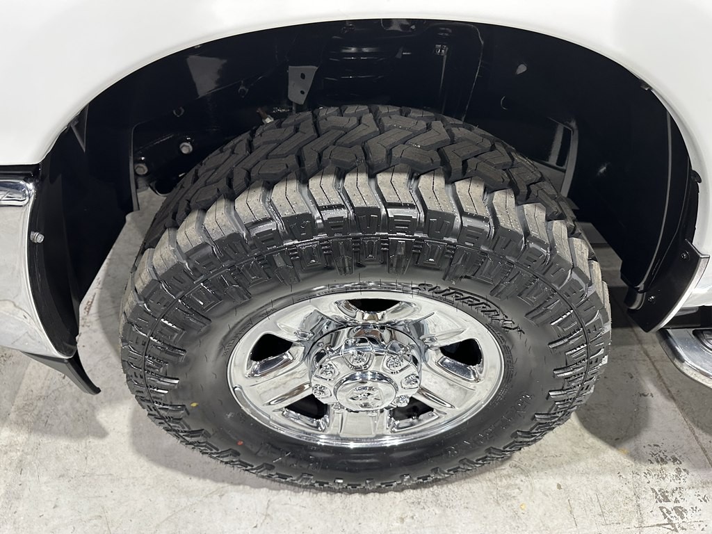 2022 RAM 2500 Image 3