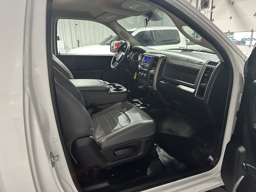 2016 RAM 5500 Image 8
