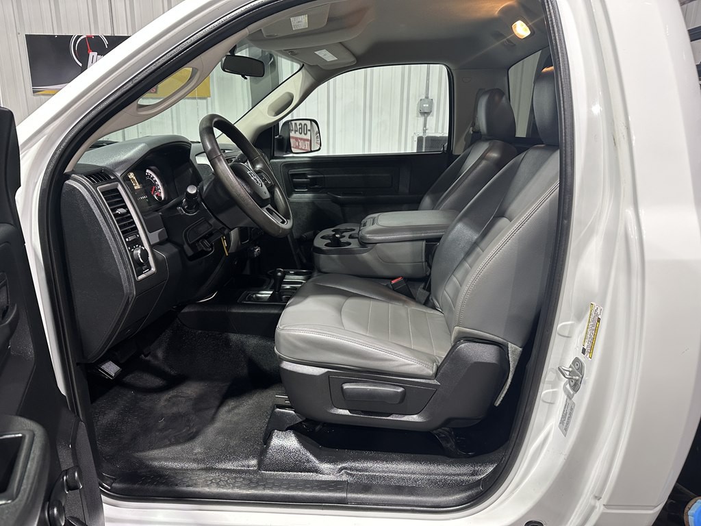 2016 RAM 5500 Image 10