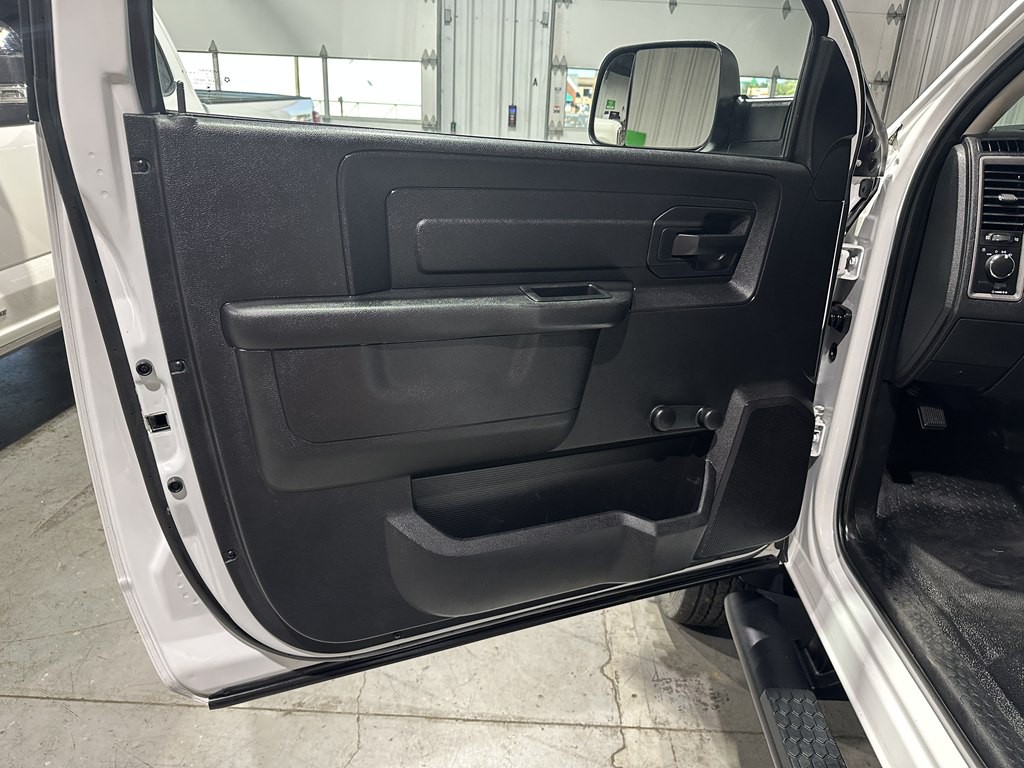 2016 RAM 5500 Image 11