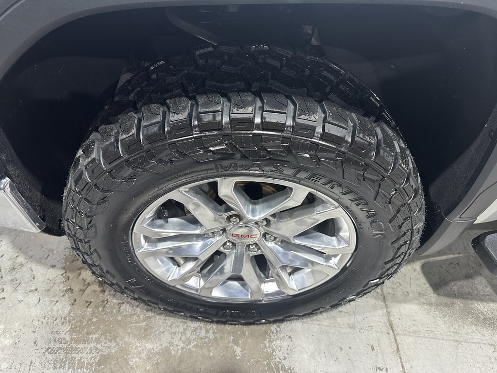 2020 GMC Sierra Image 3