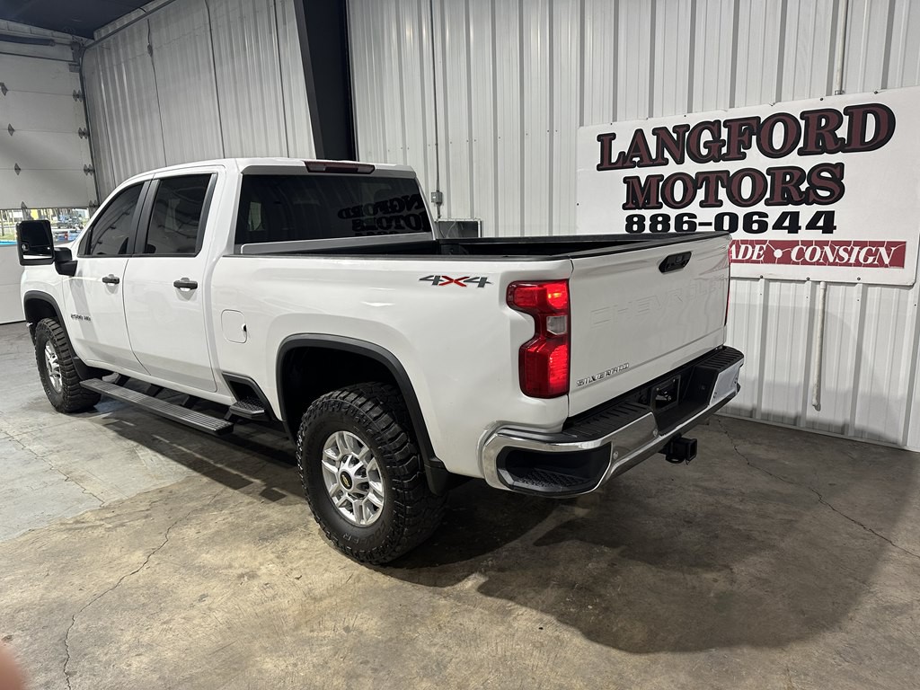 2021 Chevrolet Silverado 1500 Image 3