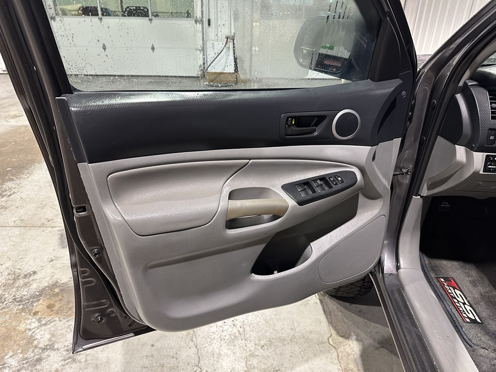 2012 Toyota Tacoma Image 14