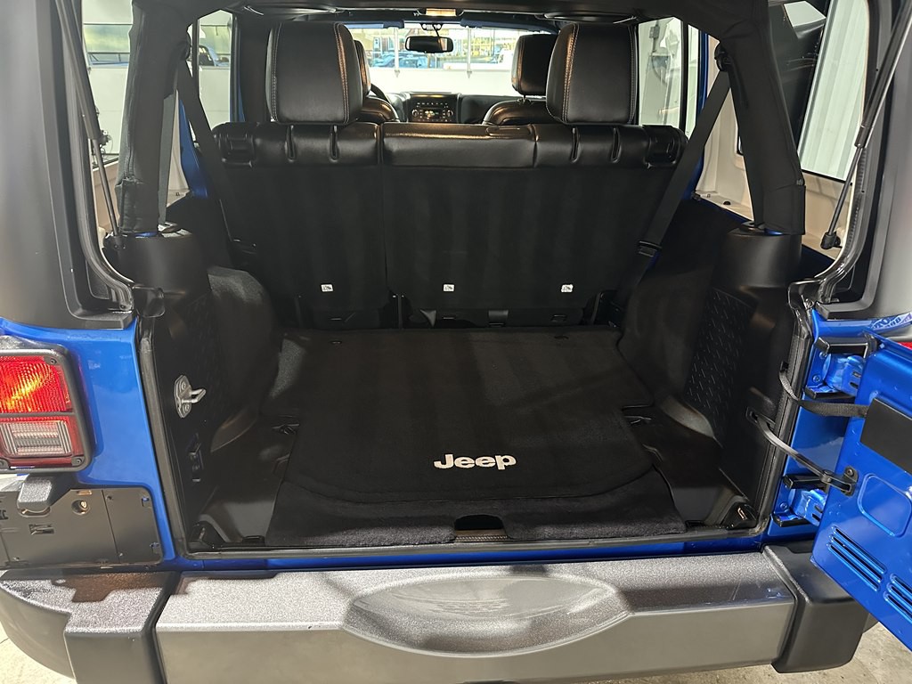 2015 Jeep Wrangler Image 11