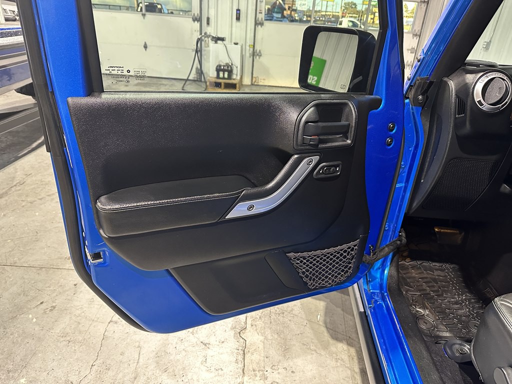 2015 Jeep Wrangler Image 14