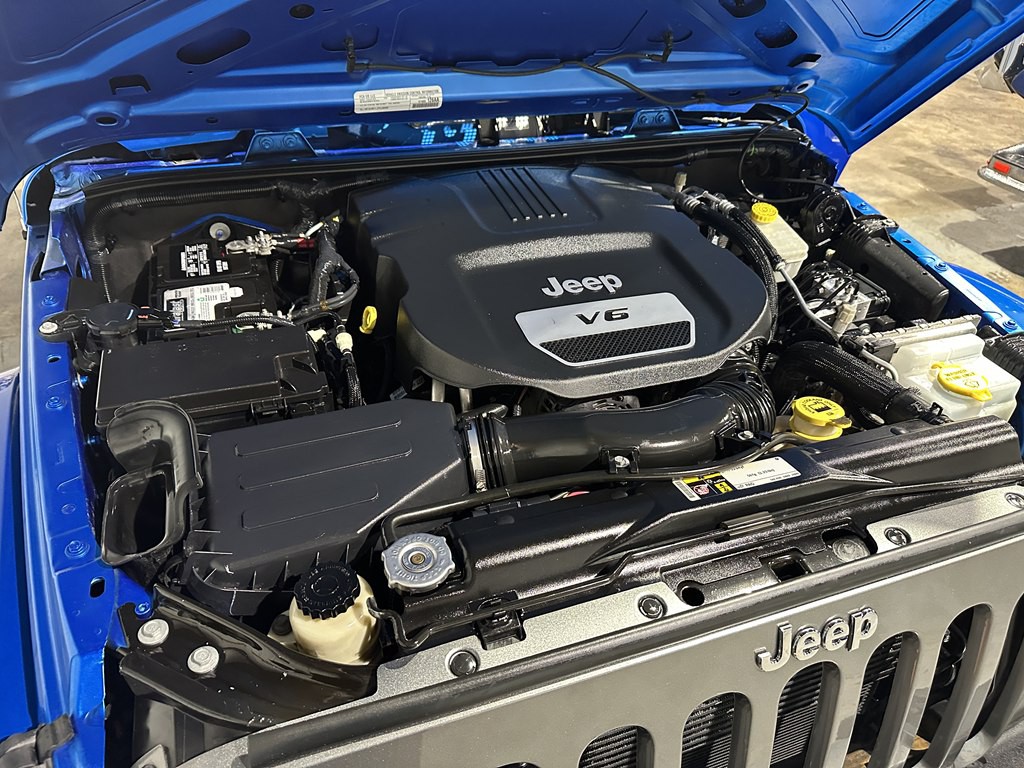 2015 Jeep Wrangler Image 18